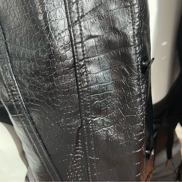 Princess Polly Faux Leather Vegan Crocodile Pattern Moto Jacket -- XS/S - Picture 7 of 14